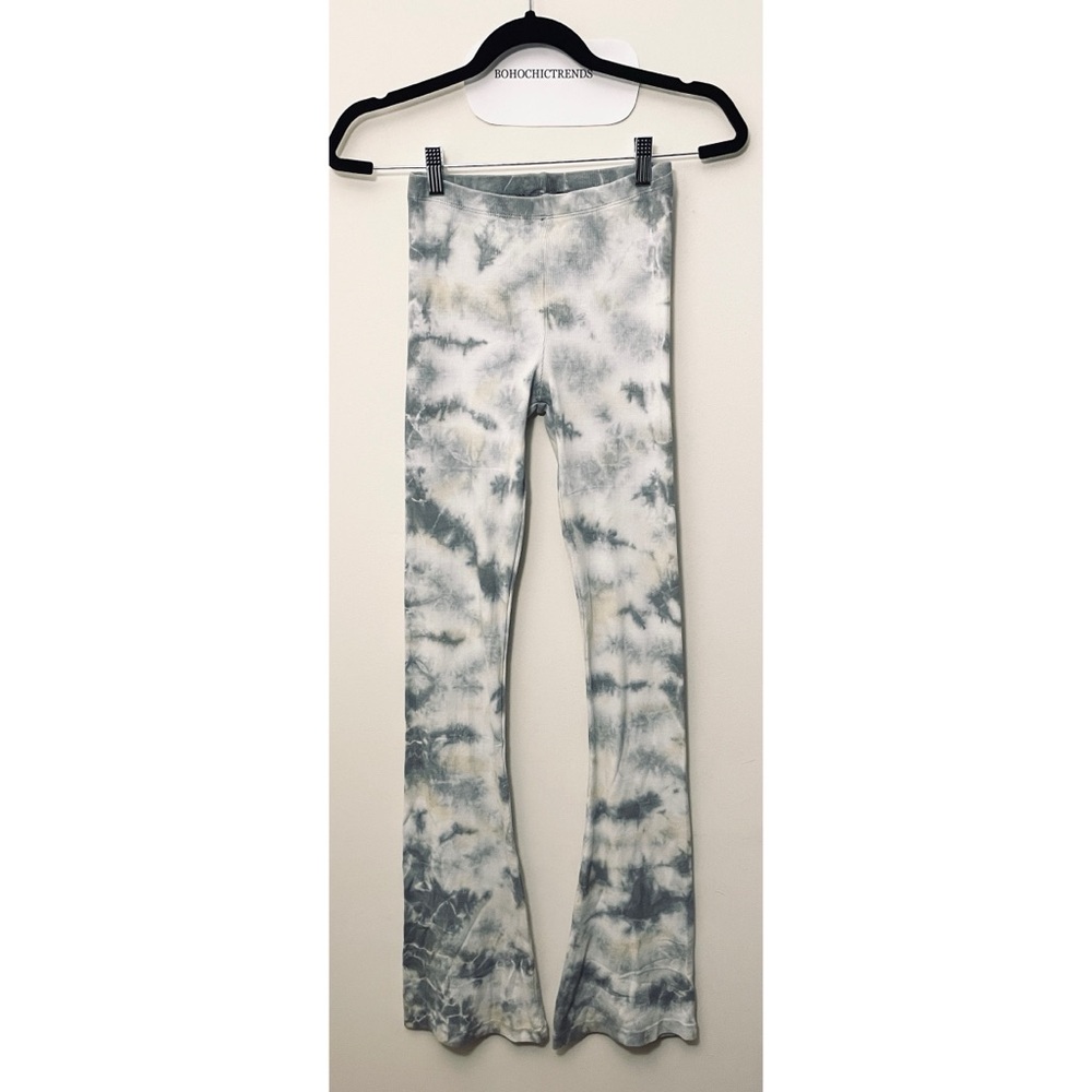 NWT Zara Blue and White Tie-Dye Flare Pants, Size Medium Fits like an XS